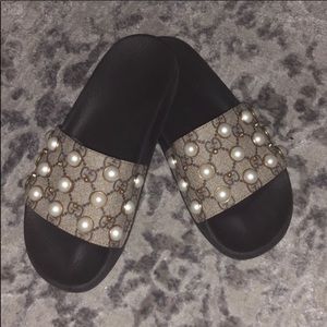 Gucci GG Pearl Supreme Slides